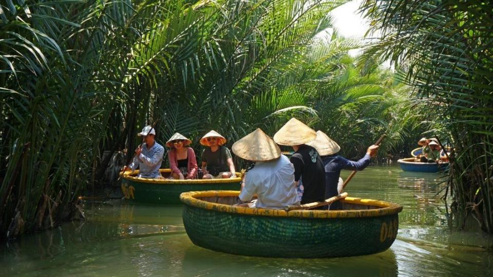 峴港行程帶旅人體驗水椰林竹南船生態之旅。（圖／易飛網提供）