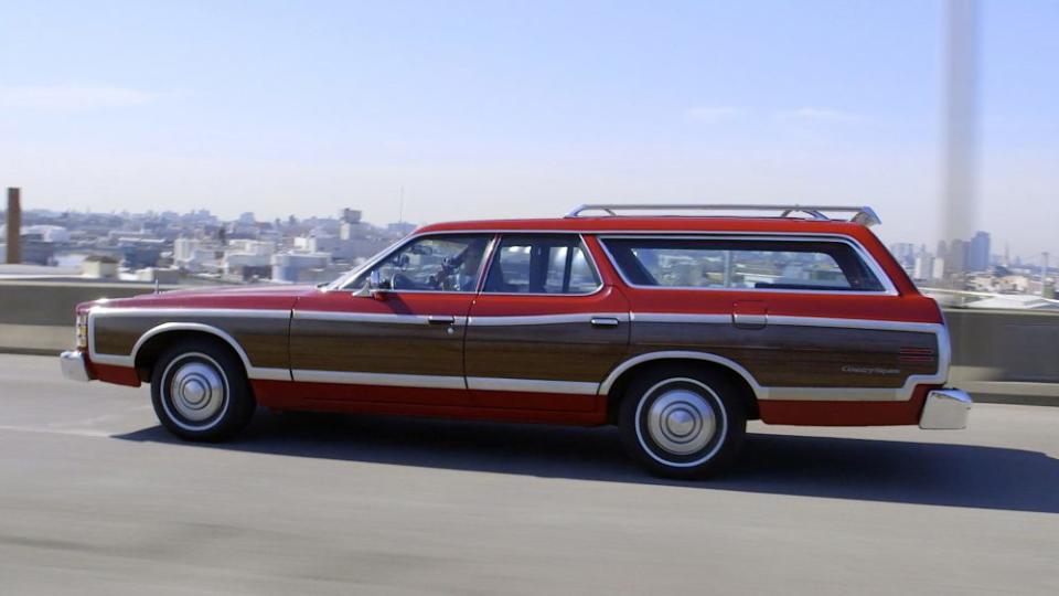 Comedians in Cars Getting Coffee Jerry Seinfeld, Sarah Jessica Parker and 1976 Ford LTD Country Squire Wagon