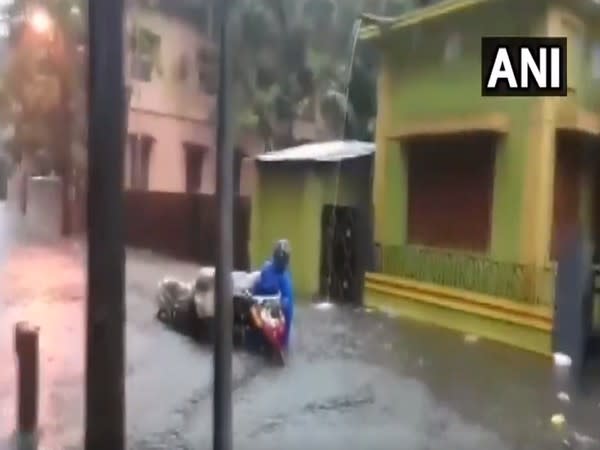 West Bengal: Heavy rainfall triggers waterlogging in some areas of Jalpaiguri. [Photo/ANI]