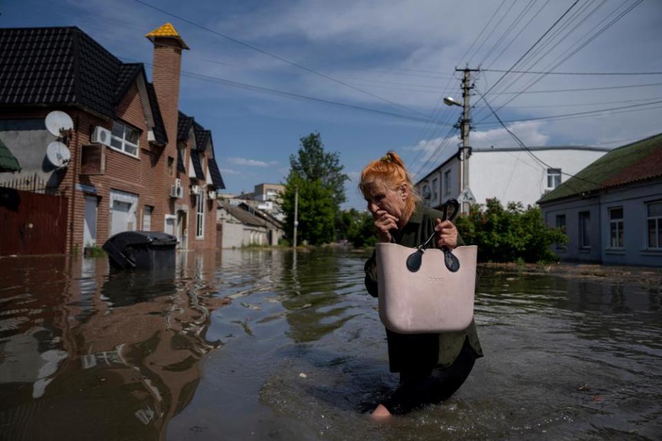 <span>Photograph: Evgeniy Maloletka/AP</span>