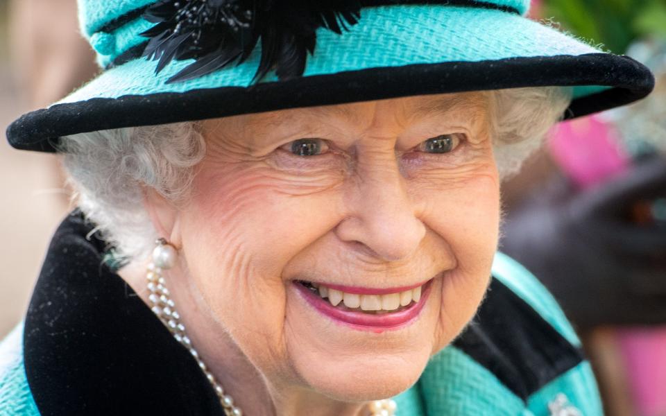 Queen makes history with Sapphire Jubilee: Royal gun salutes mark 65-year reign