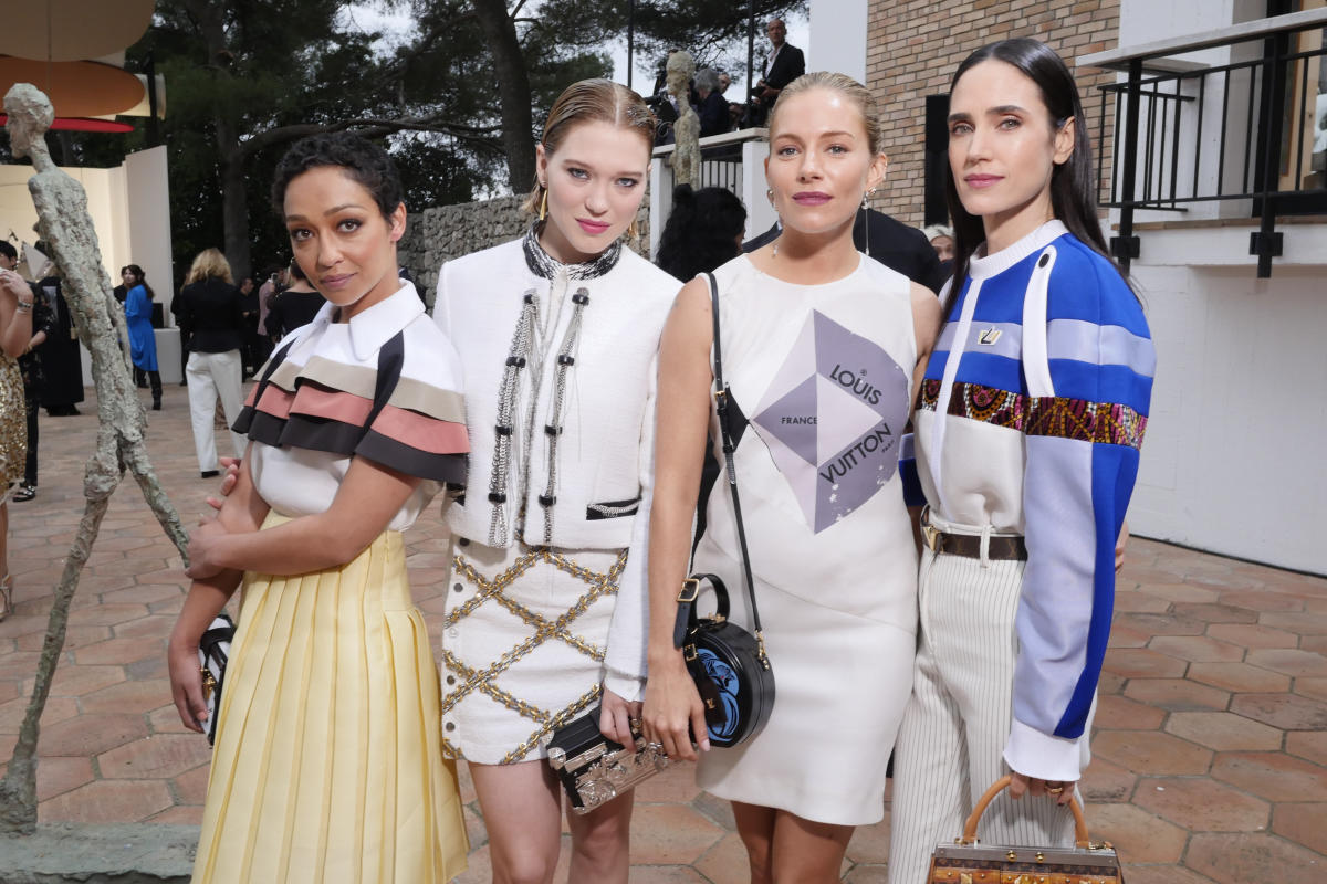 Emma Stone & More Stars Rock Front Row at Louis Vuitton Resort '19 –  Footwear News