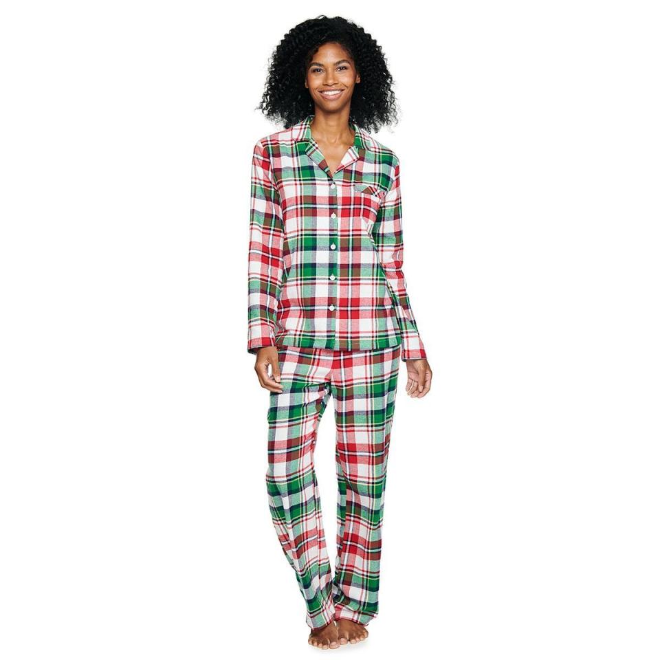 12) Christmas Kitsch Plaid Pajama Set