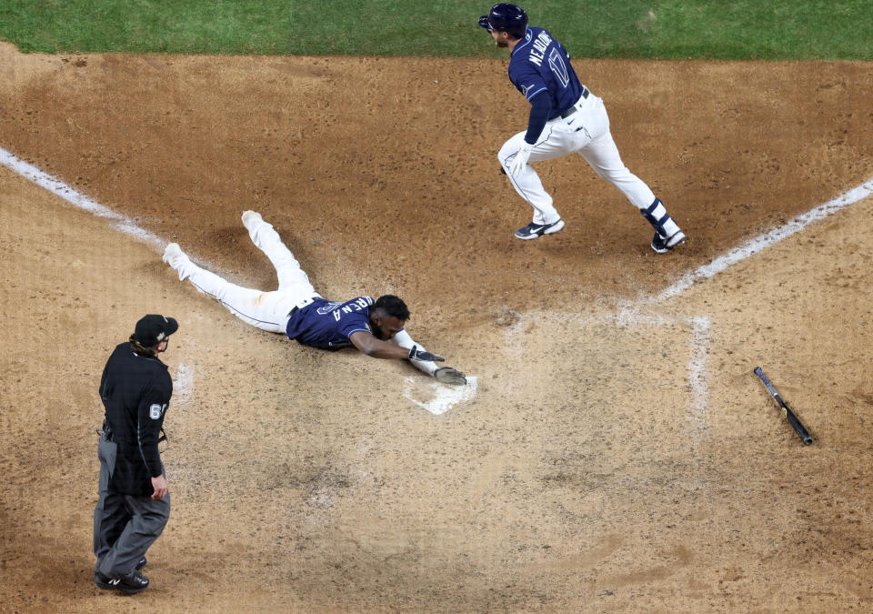 Randy Arozarena scored the game-winning run in Game 4 of the World Series after two stunning miscues from the Dodgers. (Photo by Maxx Wolfson/Getty Images)