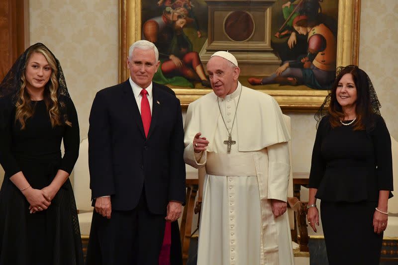 Pope Francis meets Mike Pence