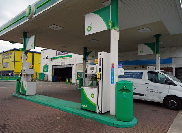 <strong>An out of use sign on a petrol pump at a BP garage on Speke Hall Road, Liverpool.</strong> (Photo: Peter Byrne/PA)