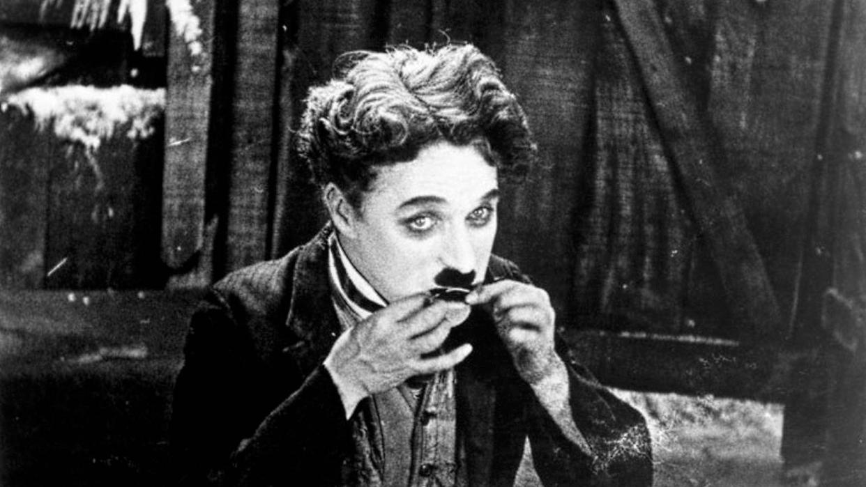 Charlie Chaplin in silent comedy film 'The Gold Rush'.