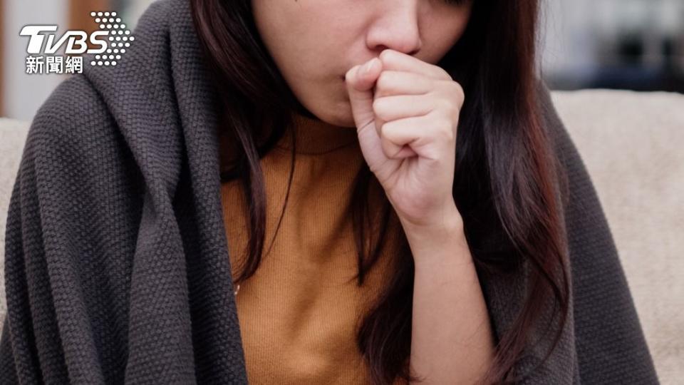 16歲女學生久咳不癒，沒想到竟是罹癌。（示意圖／Shutterstock達志影像）