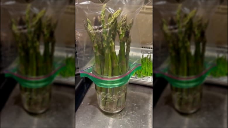 Asparagus stored in water 