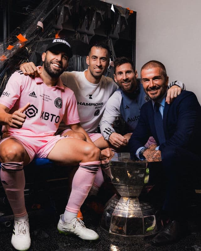 Jordi Alba, Busquets, Messi y Beckham