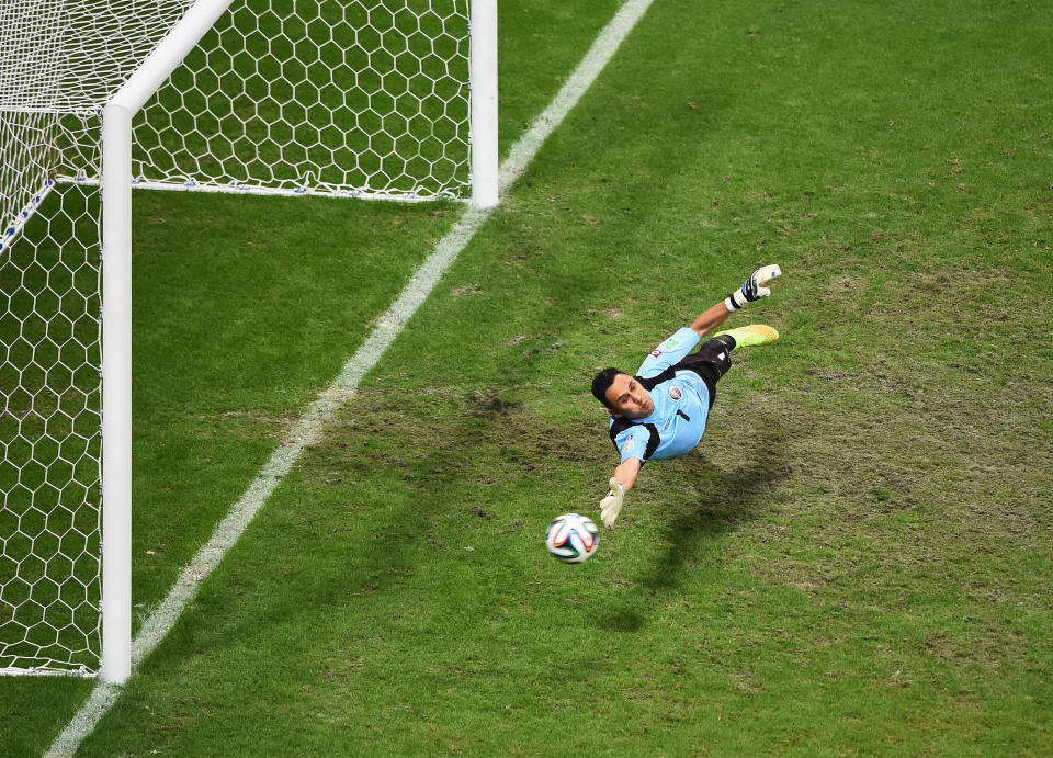 En Brasil 2014 Keylor fue clave para que Costa Rica llegara hasta cuartos de final. (Foto: Laurence Griffiths/Getty Images)