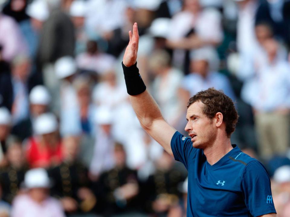 Murray waves to the crowd after beating Andrey Kuznetsov (Getty)