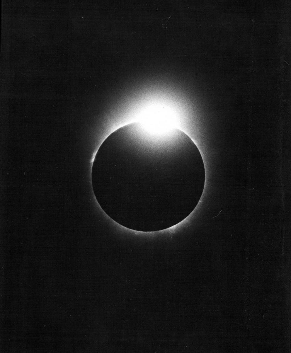 PHOTO:  View of total eclipse, Denver, CO, Feb. 26, 1979. (Denver Post via Getty Images)