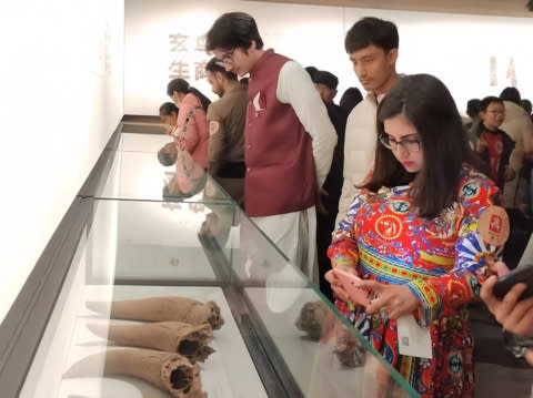 Tourists visit Zhengzhou Shang Dynasty Ruins Museum (Photo: Business Wire)