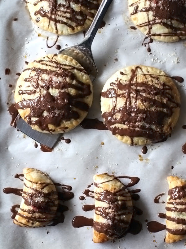 <strong>Get the <a href="http://www.foodiecrush.com/2014/02/apple-and-pear-chocolate-hand-pies/" target="_blank">Apple and Pear Chocolate Hand Pies recipe </a>from Foodie Crush</strong>