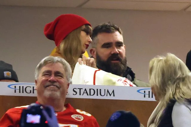 <p> Al Bello/Getty</p> Taylor Swift and Jason Kelce