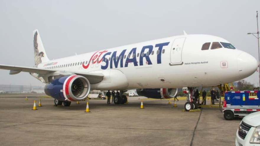 JetSMART debió reprogramar 11 vuelos por medidas gremiales.