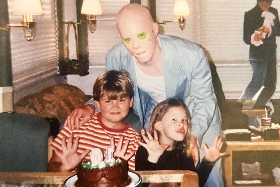 <p>Kevin Bacon/Instagram</p> Kevin Bacon posts throwback Thursday photo with his kids on Instagram.