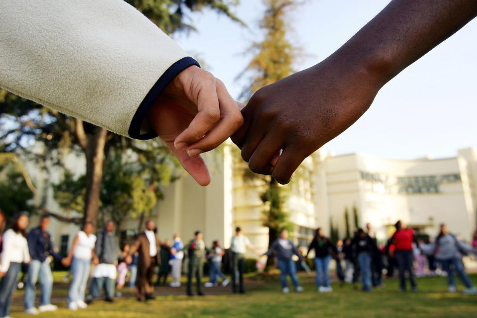 Students pray together 