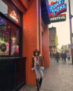 <p>Para un paseo por Nashville, un buen par de "Cowboy boots" es esencial, como demostró en esta foto de su viaje.</p>