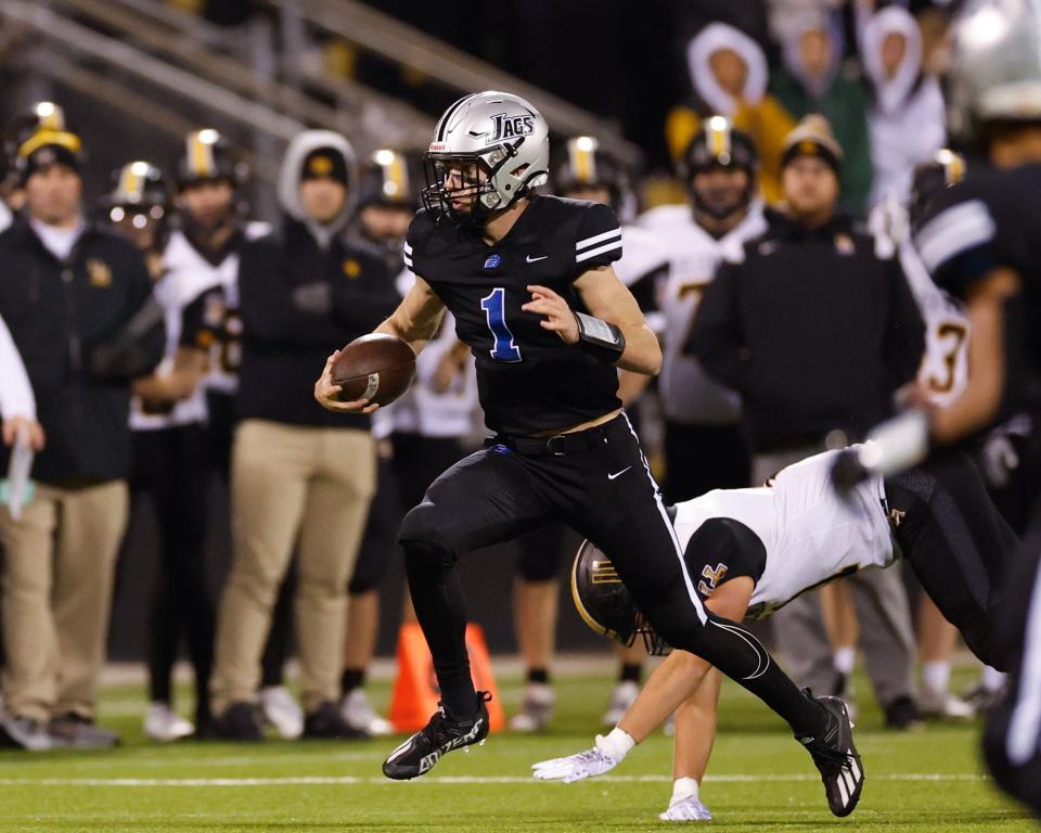 Bradyn Fleharty rushed for three touchdowns and passed for two in Friday's regional final win over Upper Arlington.