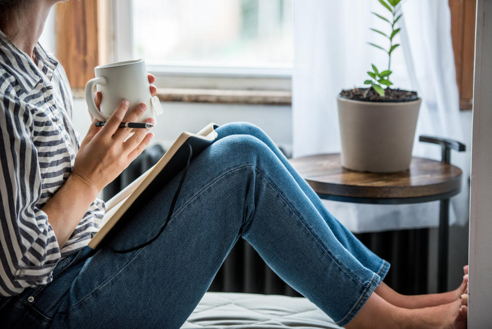 Get in the daily habit of simply closing your eyes and taking 10 deep breaths to experience the benefits of mindfulness. (Photo: MundusImages via Getty Images)