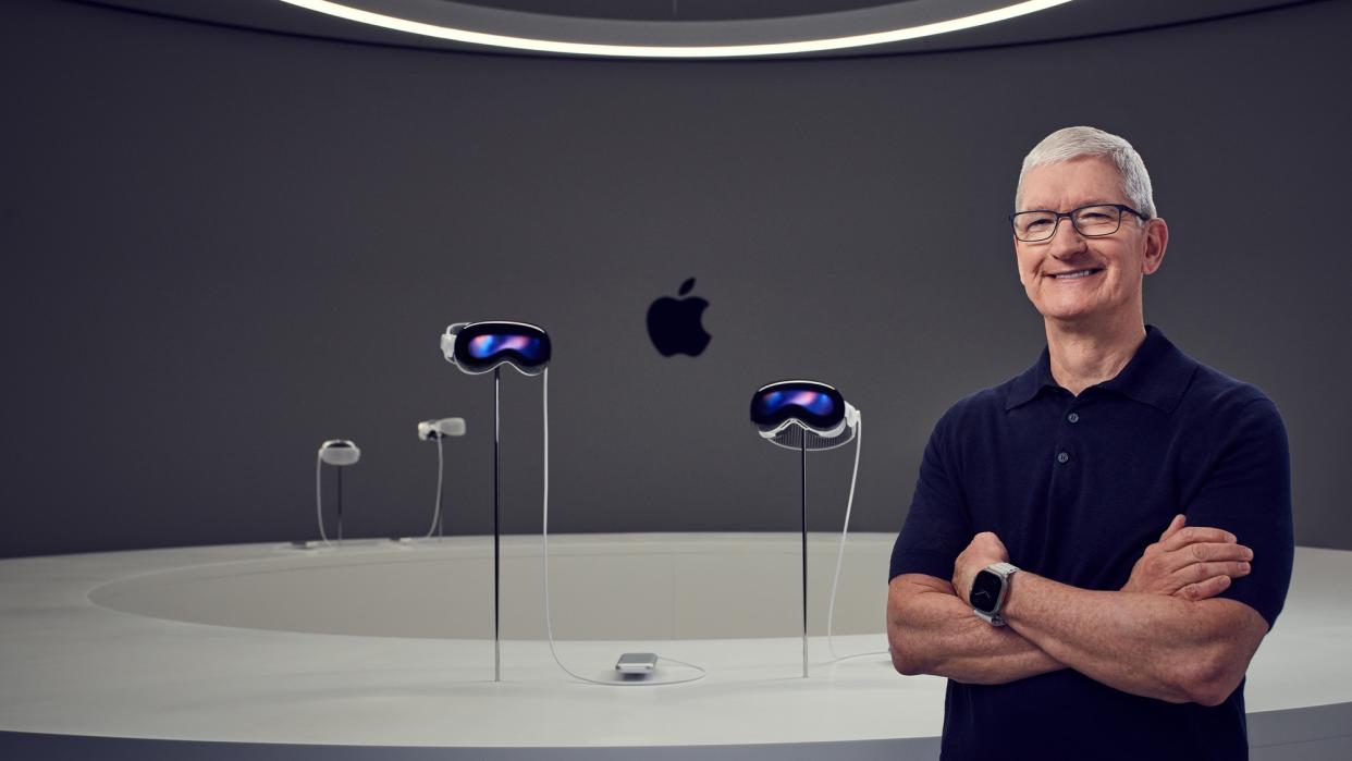  Apple Vision Pro Tim Cook 