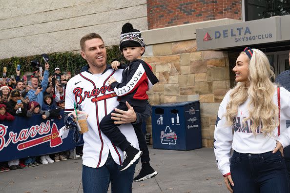 ATLANTA, GA - NOVEMBER 05: Fans cheer for Freddie Freeman of the Atlanta Braves as he gets on the bus before their World Series Parade at Truist Park on November 5, 2021 in Atlanta, Georgia. The Atlanta Braves won the World Series in six games against the Houston Astros winning their first championship since 1995. (Photo by Megan Varner/Getty Images)