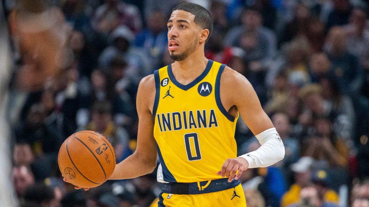 Tyrese Haliburton Build  2023-24 Fantasy Basketball Mock Draft