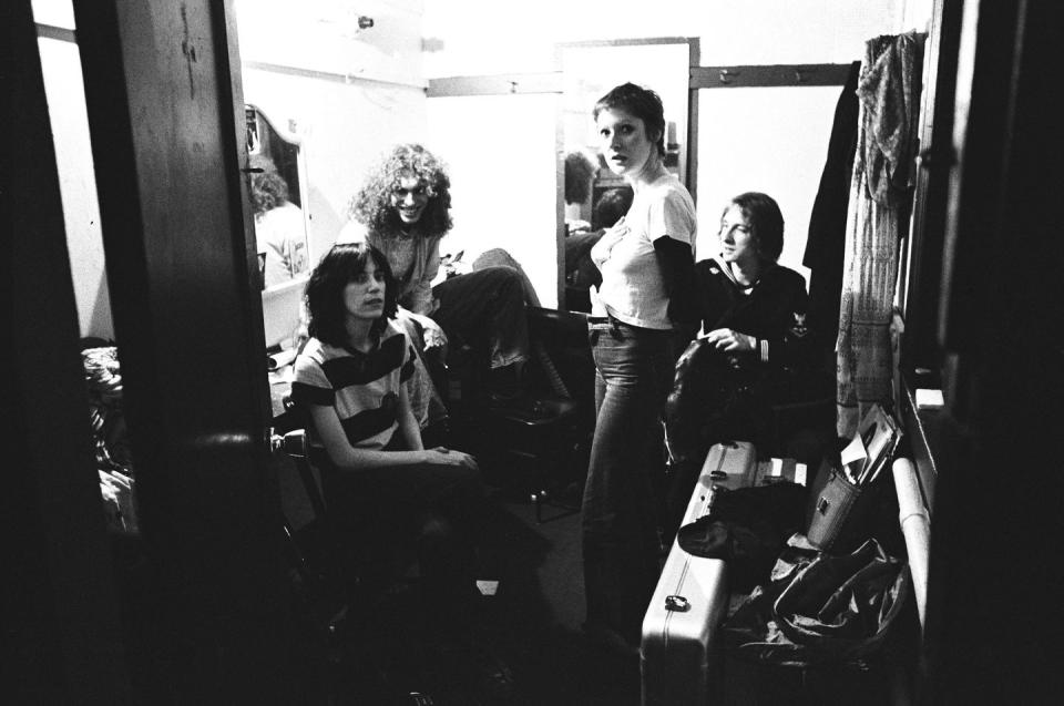 <p>Patti Smith backstage with friends at The Boarding House Nightclub in 1975 in San Francisco, California.</p>