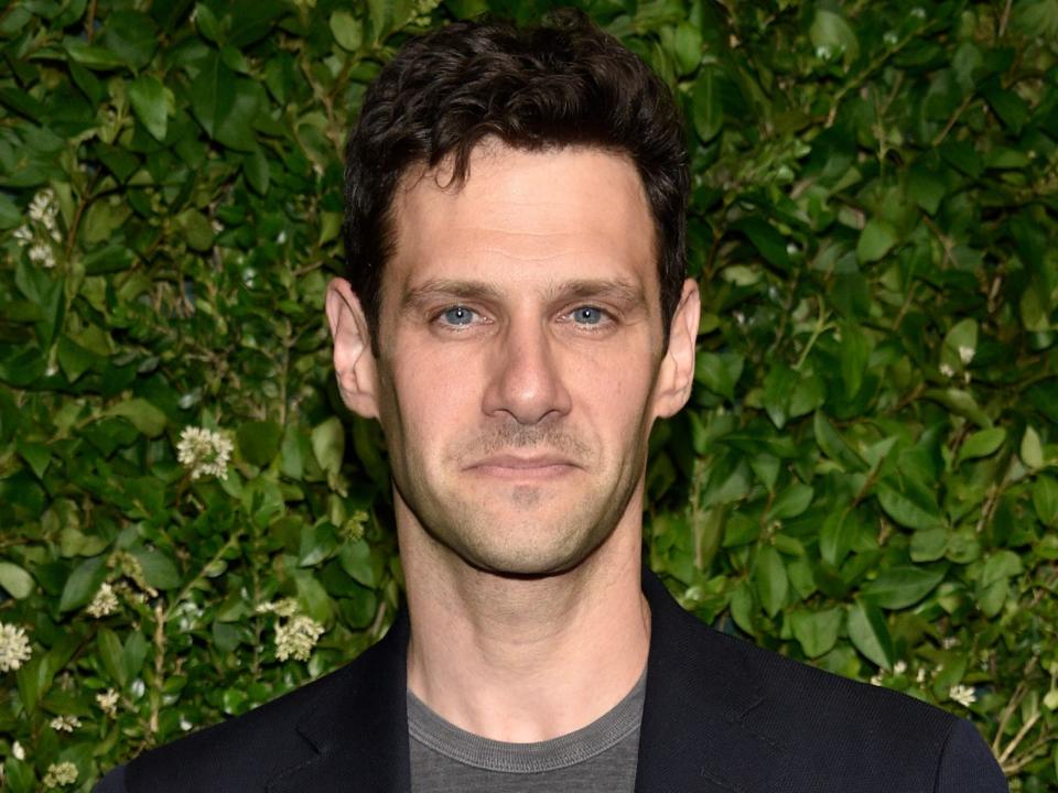 justin bartha on the red carpet in new york in 2022