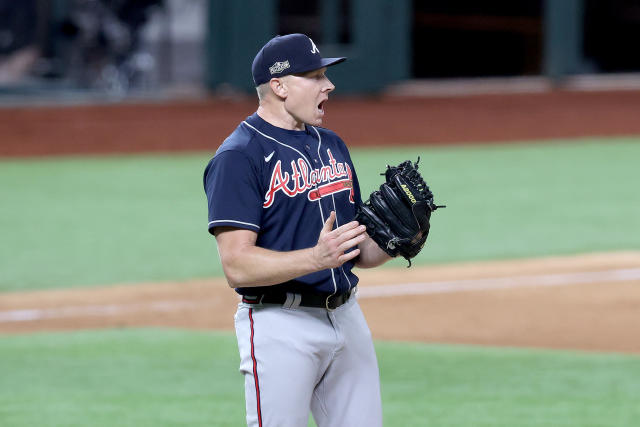 Braves pitcher Mark Melancon casually catching this Ozzie Albies bomb  mid-bullpen warm-up is your highlight of the night, This is the Loop