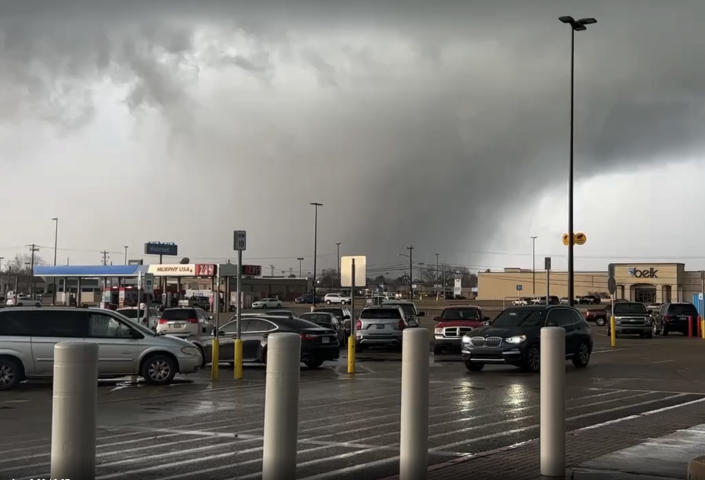 A tornado in Selma, Ala. (Caleb LeGrone via Facebook)