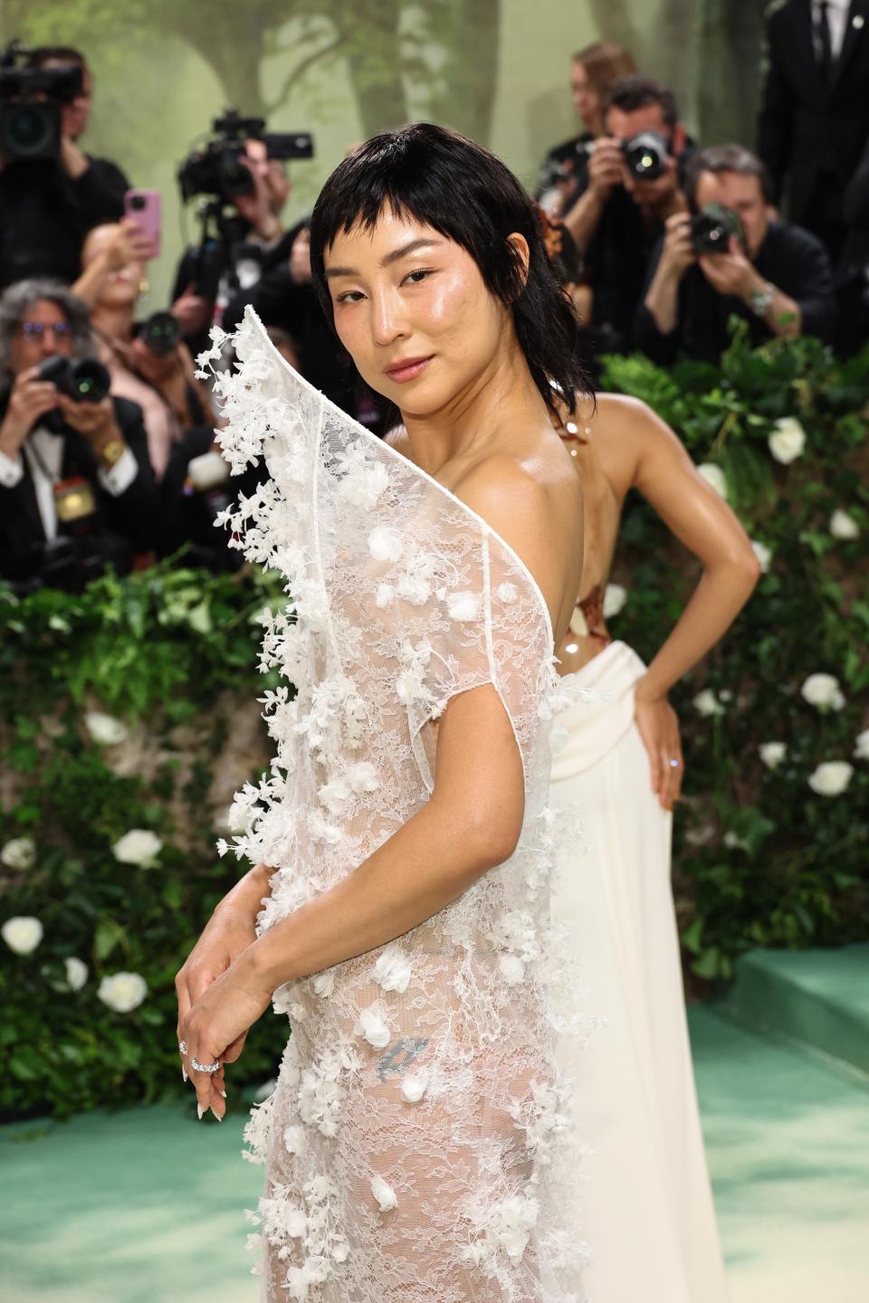 <h1 class="title">Greta Lee Met Gala </h1><cite class="credit">Getty Images</cite>