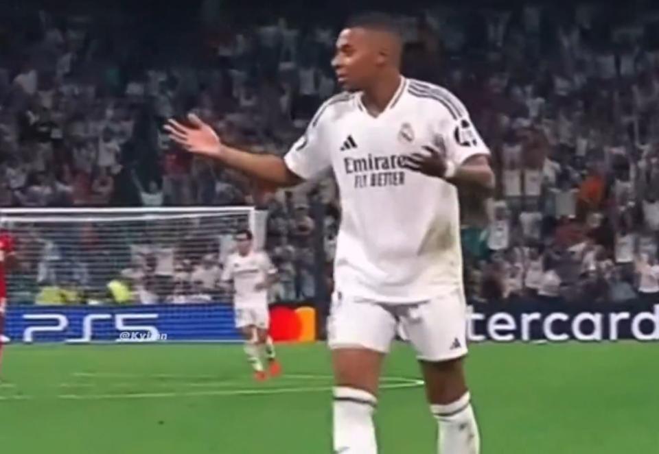 VIDEO: Kylian Mbappé's reaction to Endrick Felipe's goal goes viral