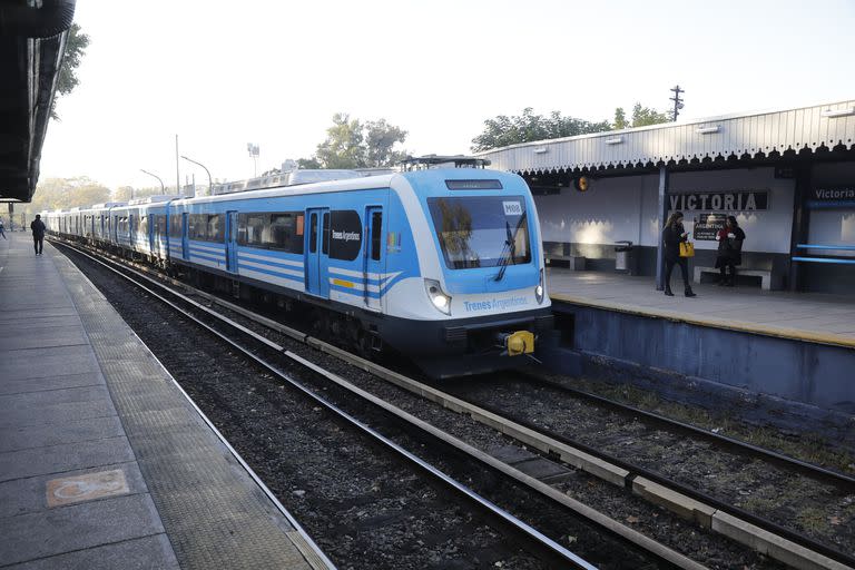 En el AMBA hay 300 trenes que circulan por la red ferroviaria y llegan a 500 si suman los interurbanos