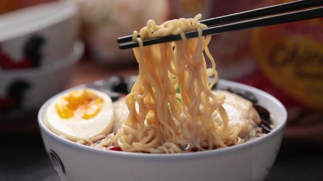 Instant noodles with chicken essence myojo chicken tanmen