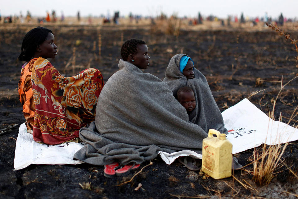 Waiting for food in South Sudan
