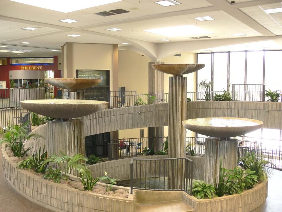 <div class="inline-image__caption"><p>The now-indoors spiral ramp entrance.</p></div> <div class="inline-image__credit">Huntington Beach Central Library</div>