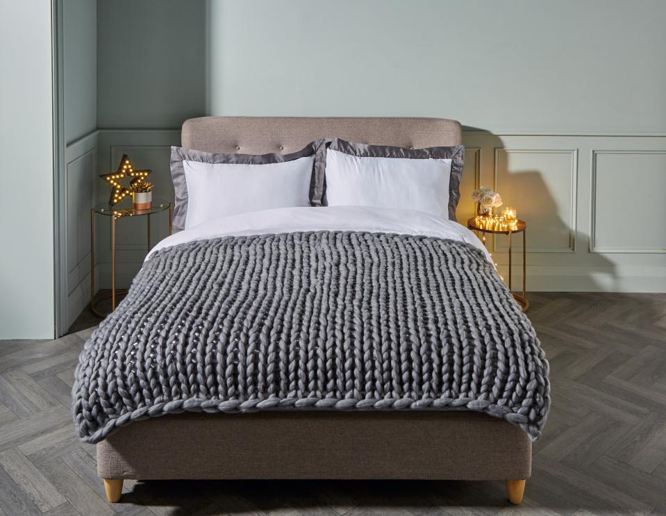 2) Knit throw, £24.99