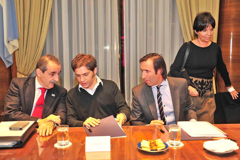 Hernán Lorenzino; Axel Kicillof; Guillermo Moreno, y la presidenta del Banco Central, Mercedes Marcó del Pont, se reúnen junto a representantes del sector de la construcción y de la actividad inmobiliria, 5 de junio de 2013