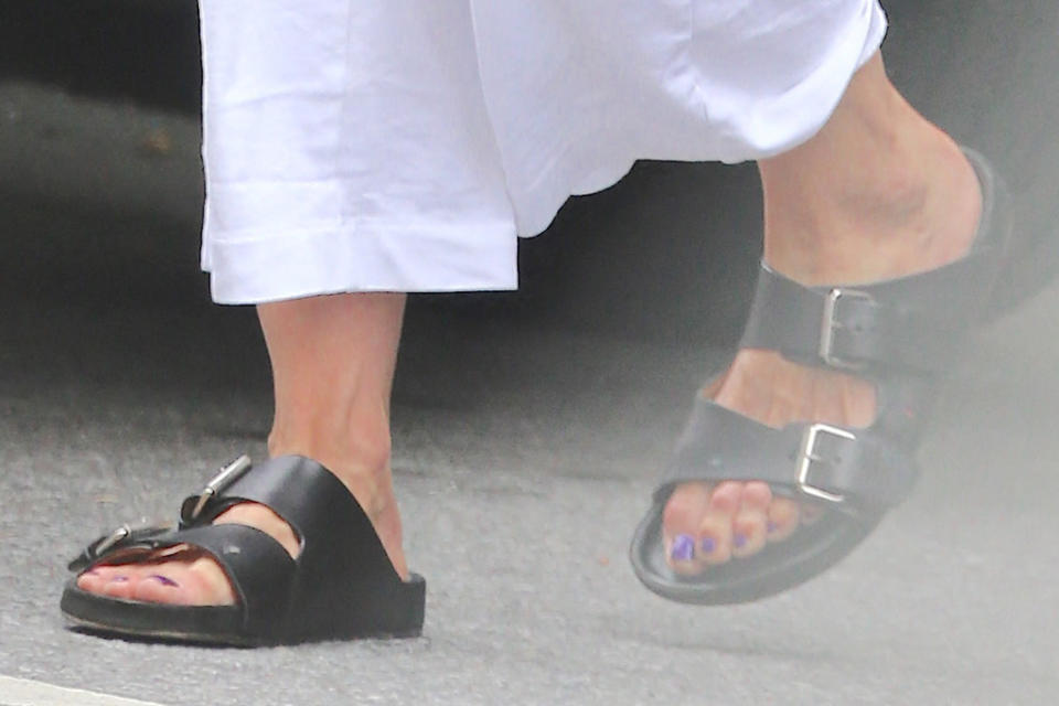 A closer view of Katie Holmes’ sandals. - Credit: AbacaPress/Splash News