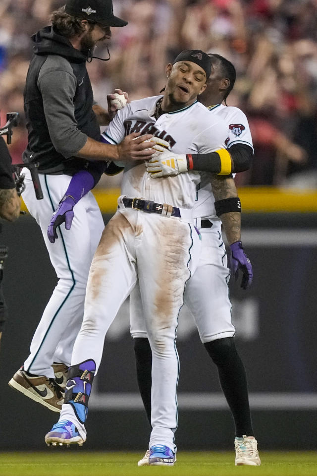 Phillies' bats go quiet during 2-1 loss to Diamondbacks in Game 3 of NL  Championship Series