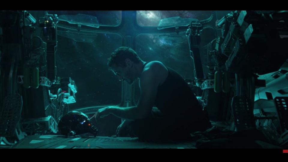 <p>The clip shows Iron Man, Captain America and Black Widow preparing for a resolution.</p>