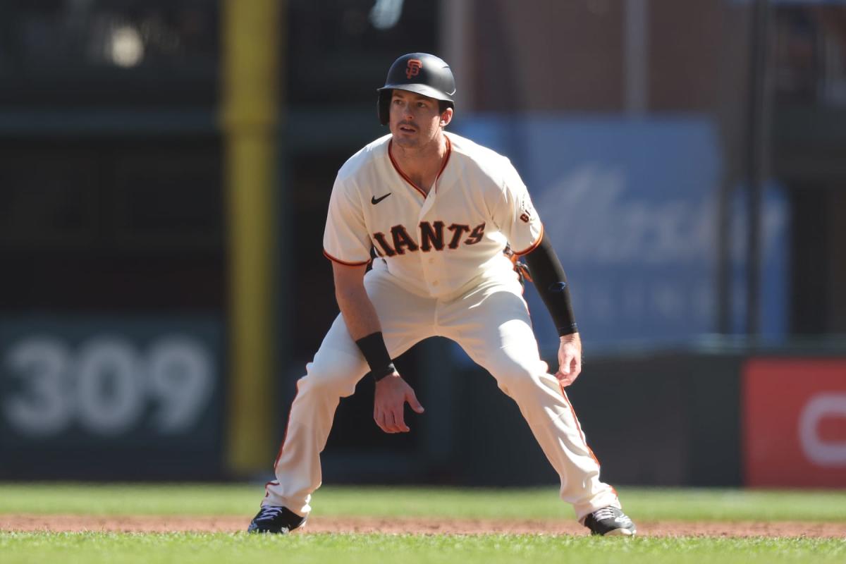 Giants avoid arbitration with Mike Yastrzemski, agree on $6.1M deal