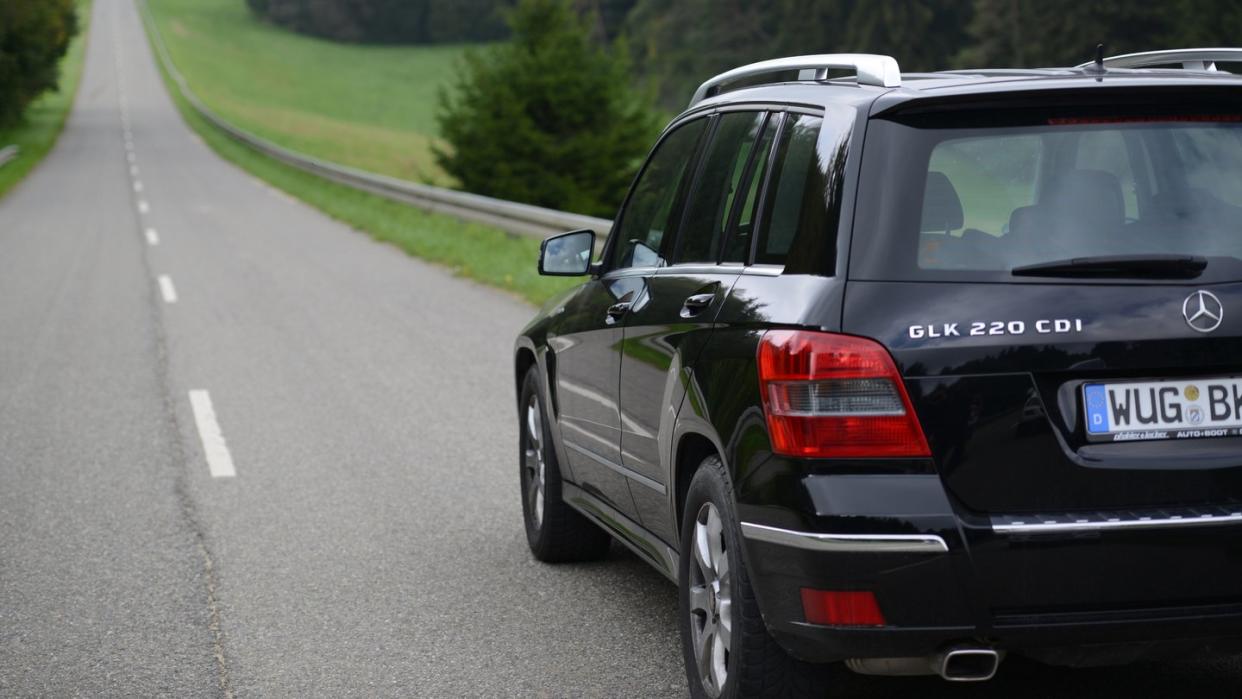 Das Kraftfahrt-Bundesamt (KBA) hat einen Rückruf des Mercedes-Benz GLK 220 CDI angeordnet. Foto: Patrick Seeger