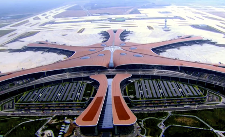 Lo spettacolare aeroporto di Pechino ha una particolare forma a stella.
