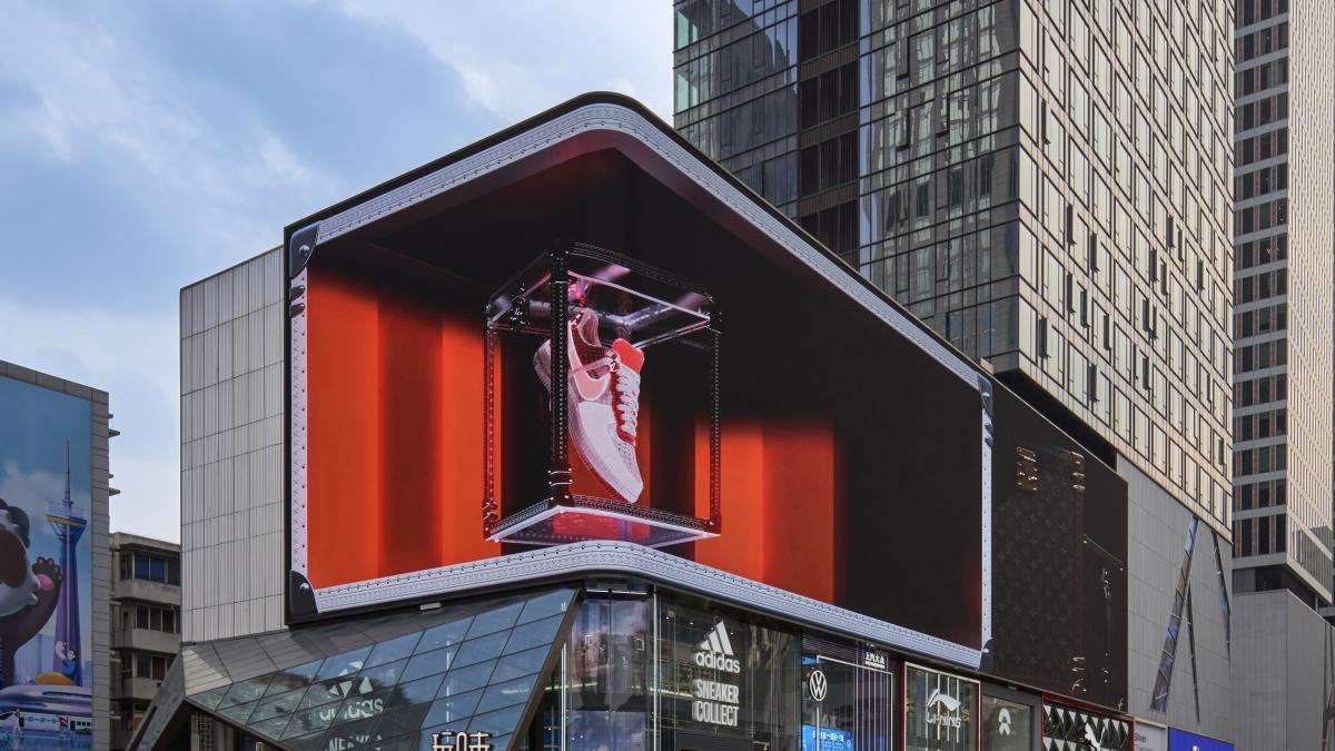 Virgil Abloh Figures of Speech on display at Brooklyn Museum - CBS New  York