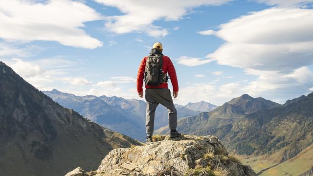 For Muslim hikers, an empowering community makes all the difference