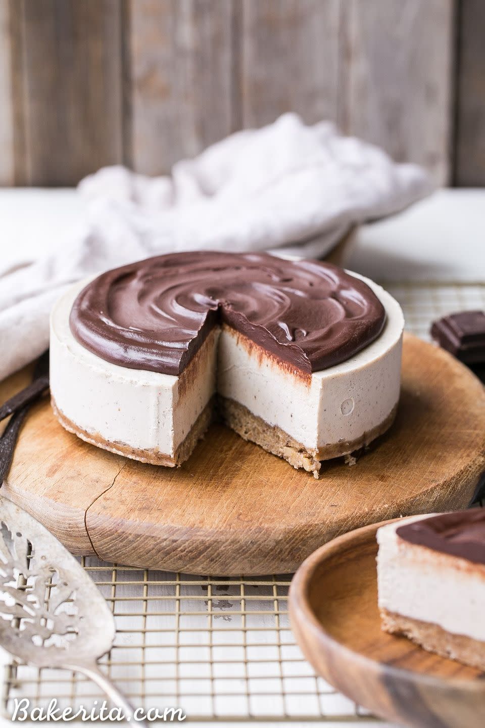 No-Bake Vanilla Bean Cheesecake with Chocolate Ganache